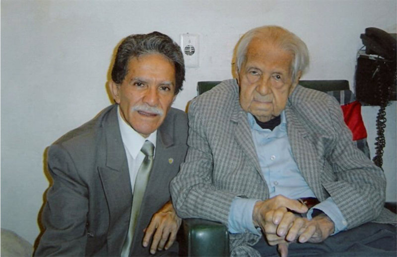 El Dr. Rojas Contreras en compañía de Guarapo Rodríguez. Feb. 2010