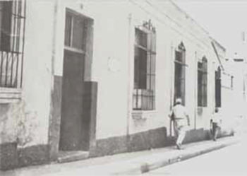 Figura 1. Casa donde vivió Arturo Michelena. (Foto tomada en 1955, poco antes de ser demolida)