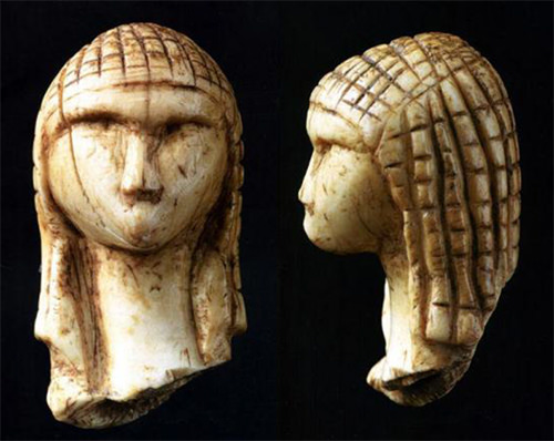 Venus de Brassempouy (Paleolítico Superior, entre los años 29 000 y 22 000)
