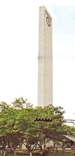 42) El Obelisco