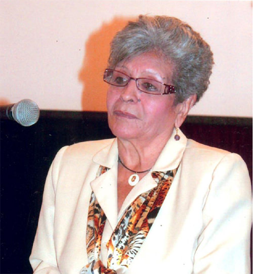Fig. 2. La Dra. Zurita durante su exposición
