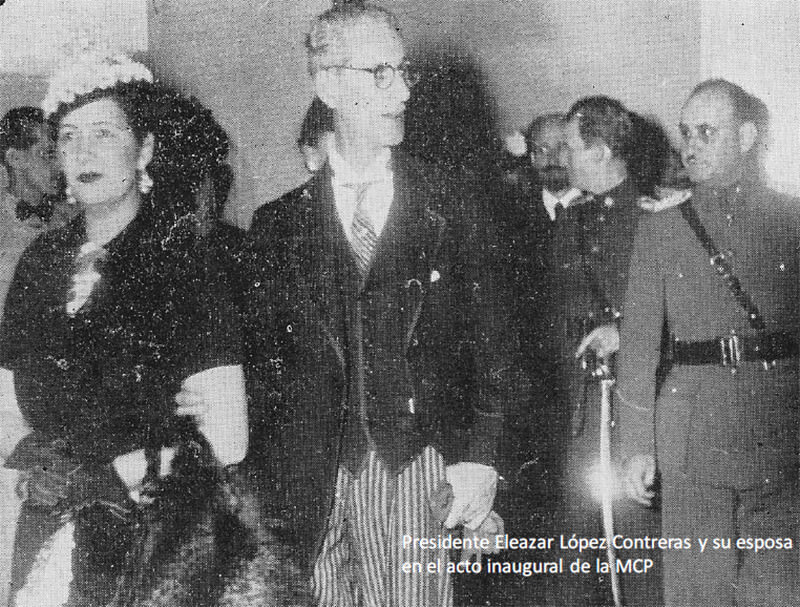 El Presidente López Contreras, junto a su esposa en la inauguración de la Maternidad.