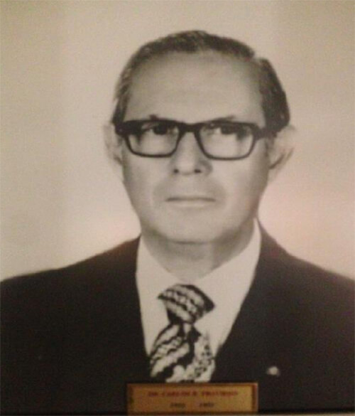 Figura 1. Carlos R. Travieso. Fotografía en la Galería de Expresidentes de la Soc. Ven. de Cirugía.