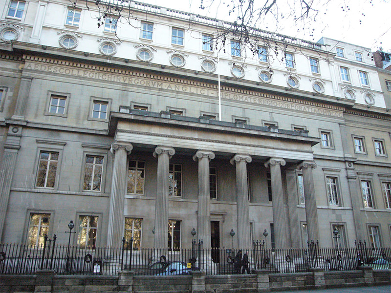 Royal College of Surgeons, Londres (www.museums.suite101.com)