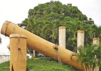 37) Monumento al Tambor (Dagoberto Ramos-1997)
