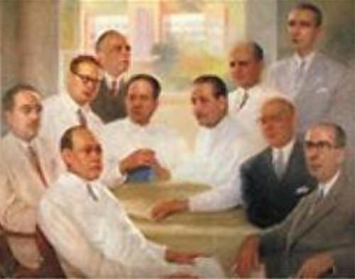 Fig 8: Médicos fundadores del Centro Médico de Caracas. Entre ellos el Dr. Ricardo Baquero González, a la izquierda Fuente: http://www.centromedicodecaracas.com.ve/qiuenes.html