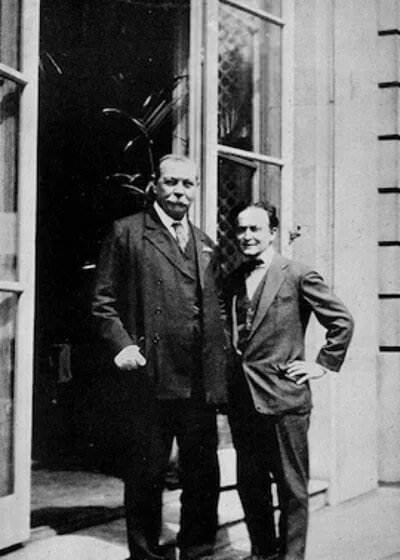 Doyle con Harry Houdini